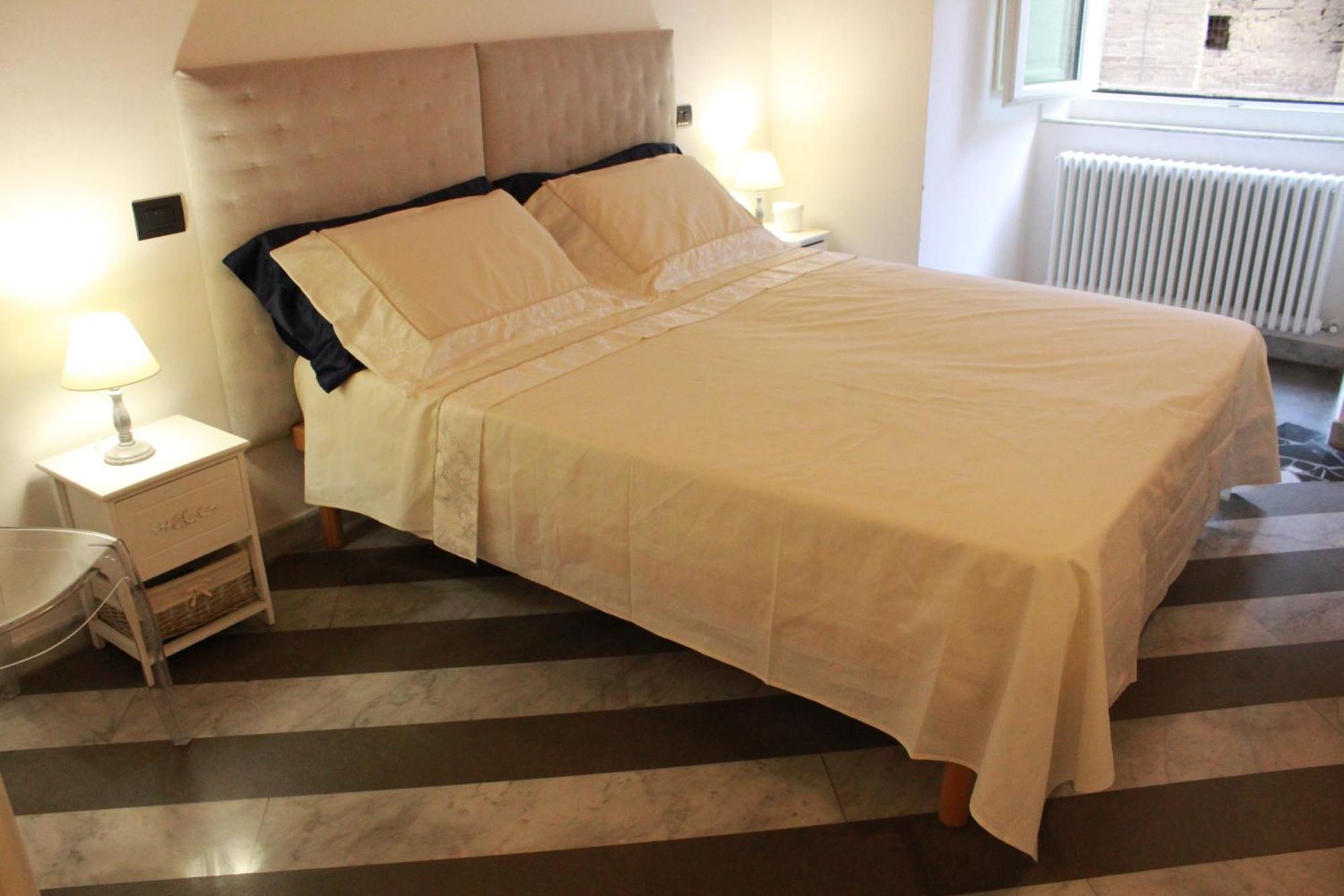 Luxury Suite Apartment Angiolieri Siena Exterior foto